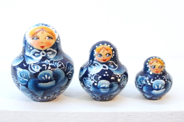 民族衣装マトリョーシカ 10ピース ＜グジェーリ模様・ブルー＞ /15.5cm