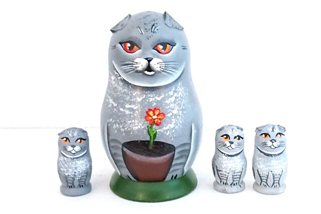 ニキーチン工房作 グレイネコ親子マトリョーシカ 3+1ピース /7.6cm