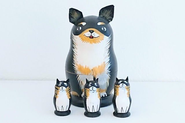 ニキーチン工房作 チワワ親子マトリョーシカ 3+1ピース /8cm