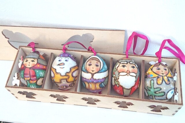 リャボヴァ作　ウッドバーニング・クリスマス卵型オーナメント　5個セット　特製木製BOX入り