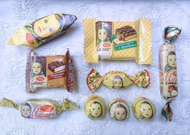 ロシアのチョコレート・ガール！アリョンカちゃん カード（定期券 