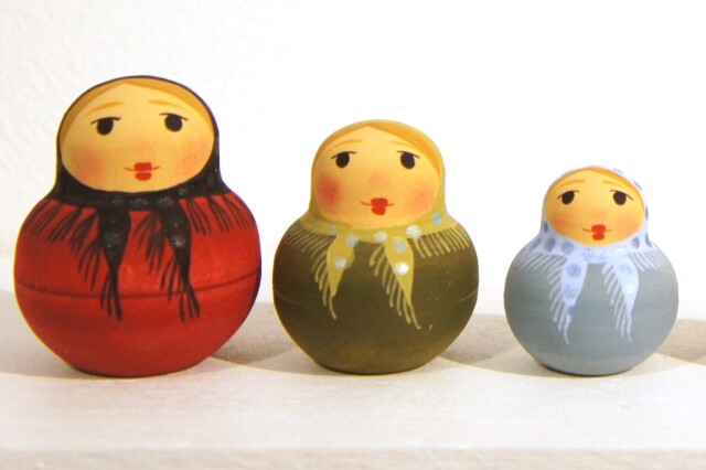 オリガ・ラバーナヴァ作 カラフル！ダルマ型ミニマトリョーシカ