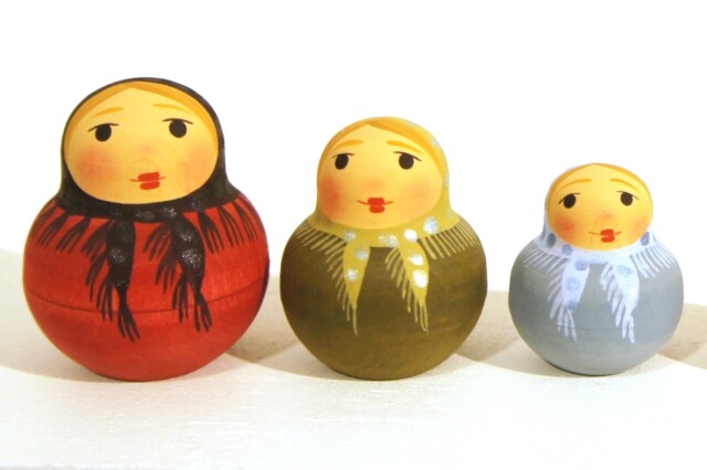 オリガ・ラバーナヴァ作 カラフル！ダルマ型ミニマトリョーシカ 9