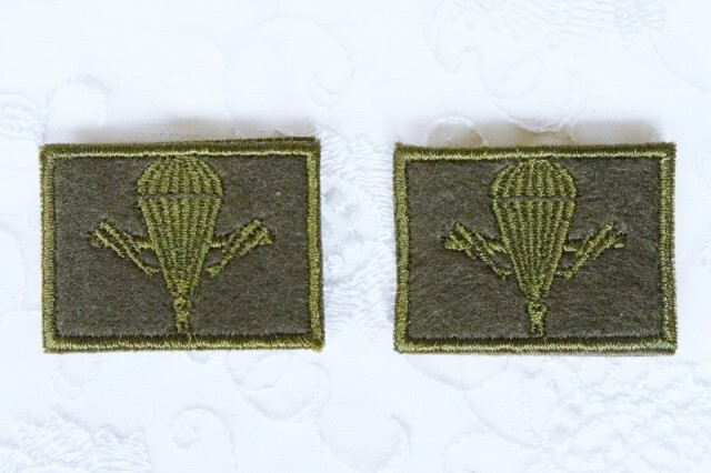 ロシア空挺軍 ВДВ（VDV) 襟章2個セット 戦地用/通常・式典用