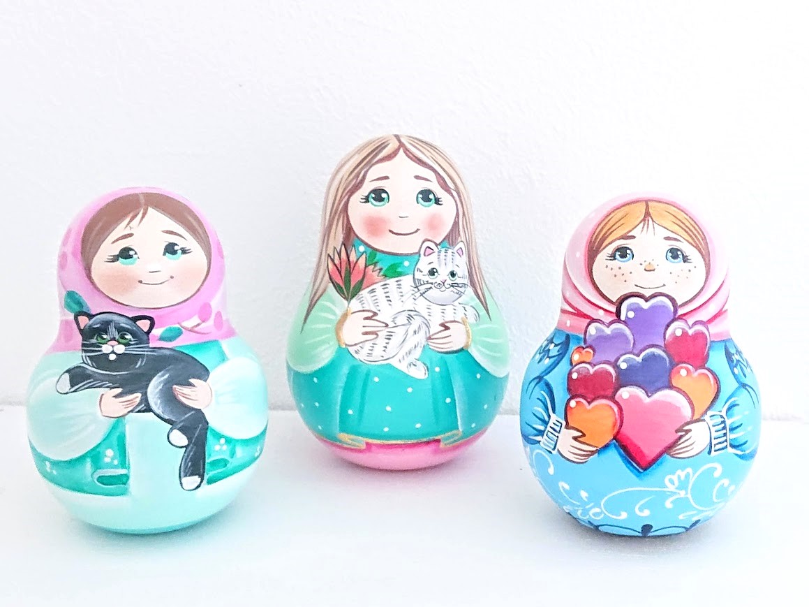 カラフル！民族衣装ネヴァリャーシカ（起き上がりこぼし）＜クロネコ＞＜縞ネコ＞＜ハート＞　/8.7～9.4cm