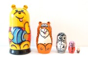 くまのプーさんと仲間たち＜ティガー、イーヨー、ピグレット＞マトリョーシカ　5ピース　 /10.5cm