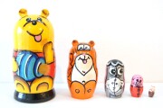 くまのプーさんと仲間たち＜ティガー、イーヨー、ピグレット＞マトリョーシカ　5ピース　 /10.5cm