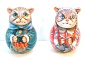 オブハヴァ作　耳付きネヴァリャーシカ＜冬のおめかしネコ＞　2種類　/9.5cm