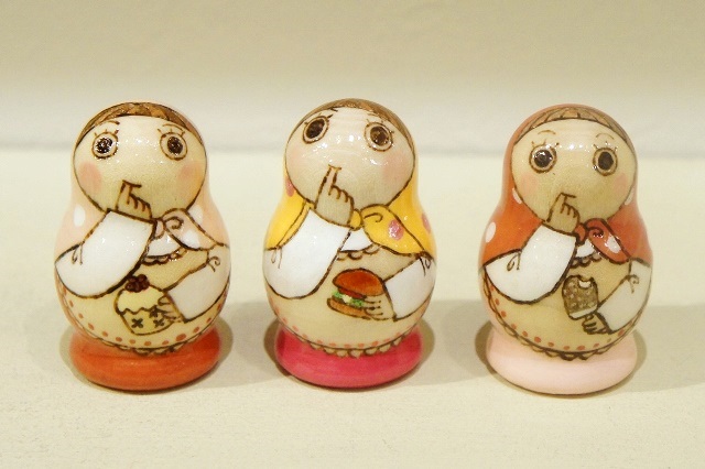 マトリョーシカ屋*nonna作　ウッドバーニングマトリョーシカオーナメント　ちびマトちゃん　/4ｃｍ