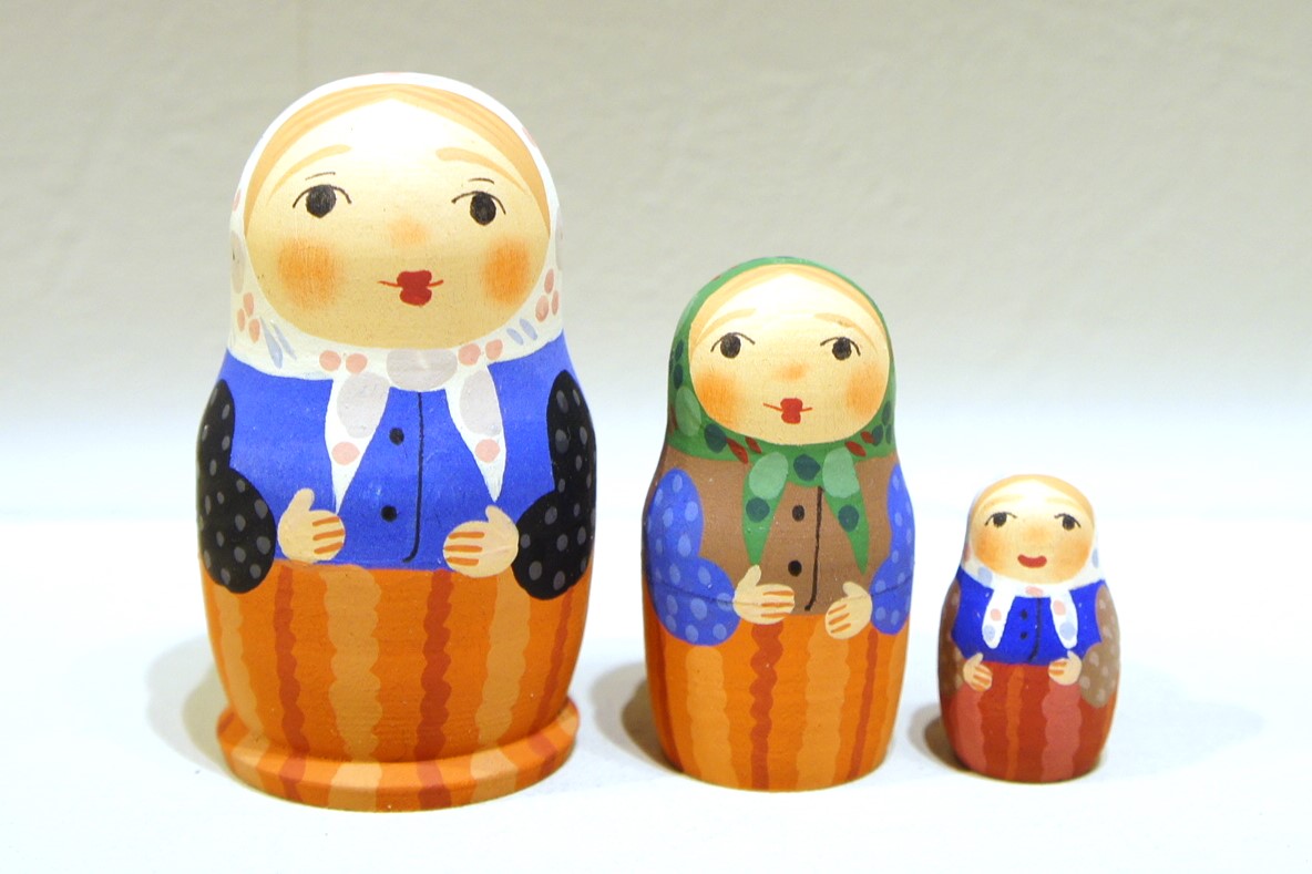 オリガ・ラバーナヴァ作　カラフルマトリョーシカ　３ピース（S）Fタイプ　/7cm