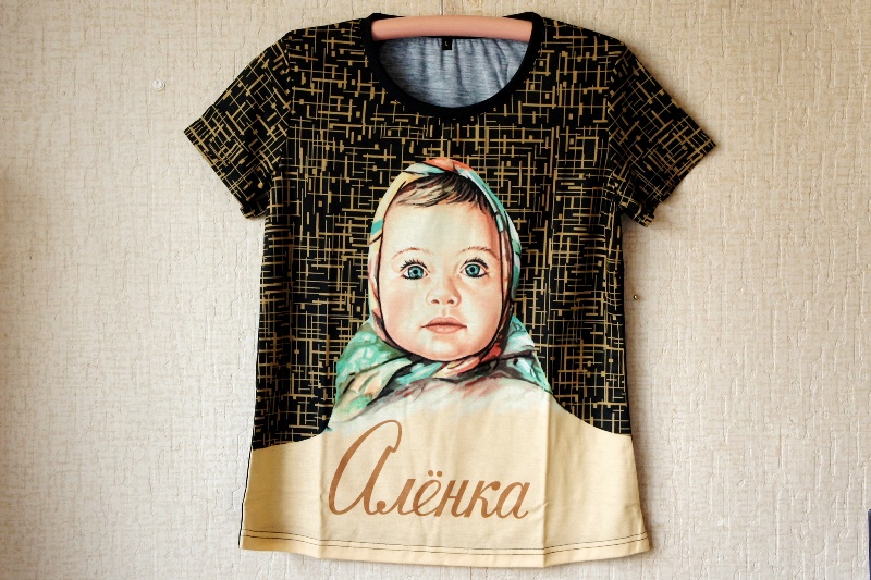 ロシアのチョコレート　アリョンカ Алёнка 公式Tシャツ　女性用　【クリックポスト送付可】