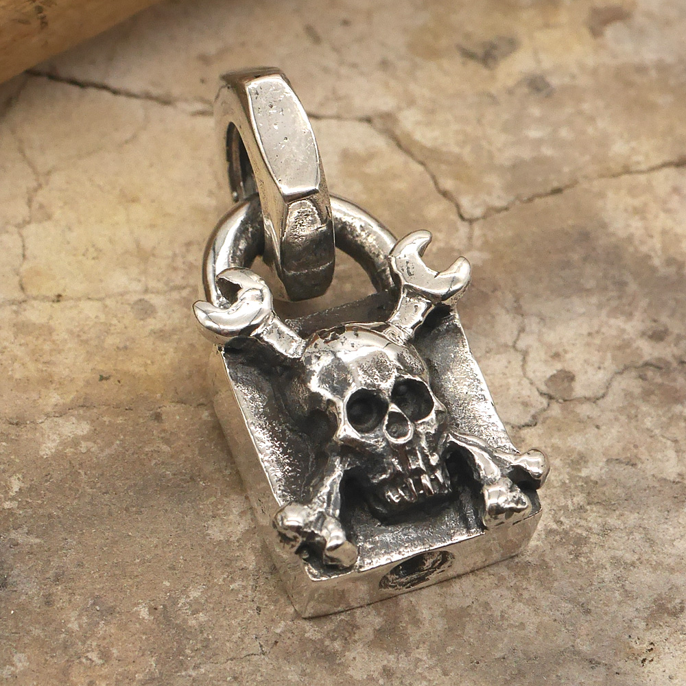 TOOL925 スカルキー シルバーペンダントトップ skull key silver 