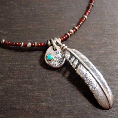 K-SMITH BEADS NECKLACE 【ターコイズメタルトップ＆フェザー】