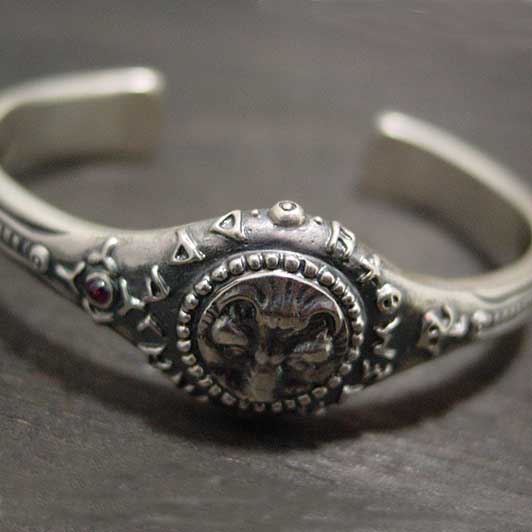 シルバー古代コイン　バングル