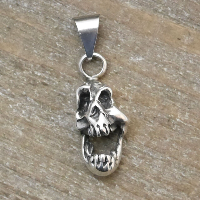 メキシコ　スカル　シルバーペンダント