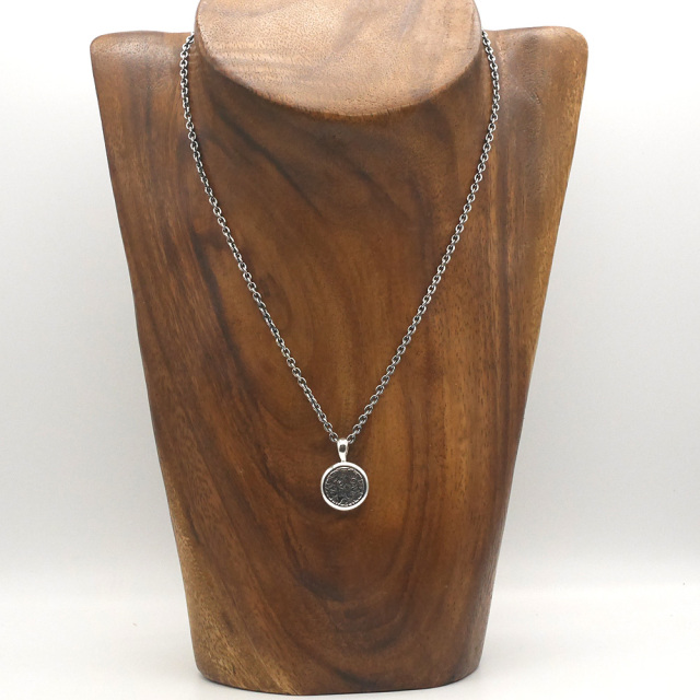 唐草文様シルバーペンダント　リバーシブル