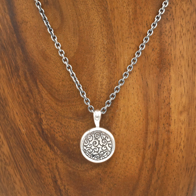 唐草文様シルバーペンダント　リバーシブル