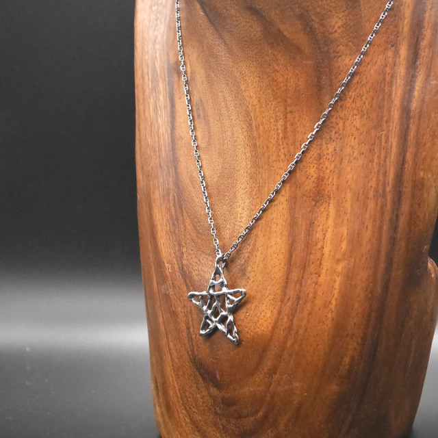 星モチーフ　シルバーペンダント　トップ