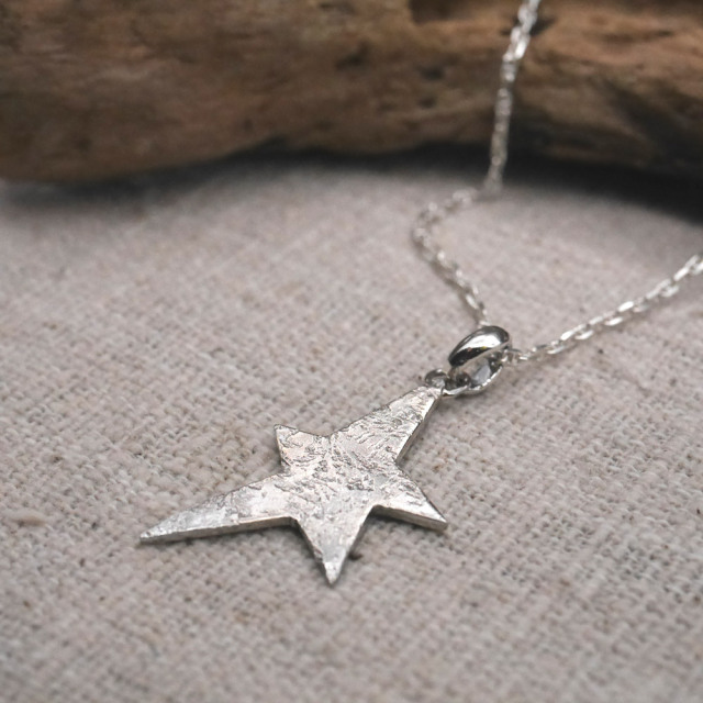 星モチーフ　シルバーペンダント　トップ