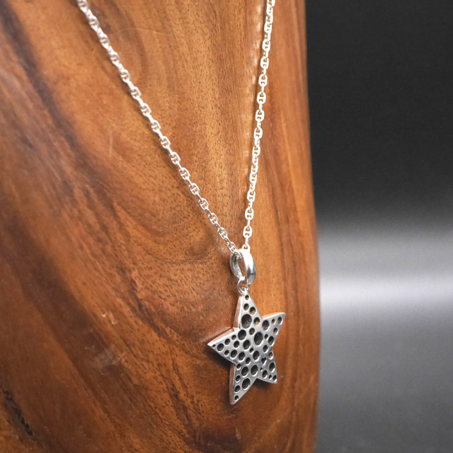 星モチーフ　シルバーペンダント　トップ