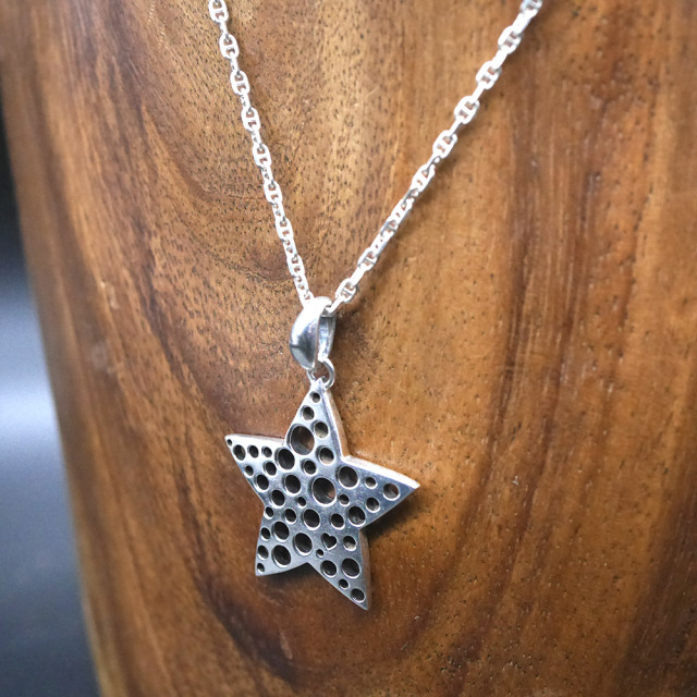 星モチーフ　シルバーペンダント　トップ
