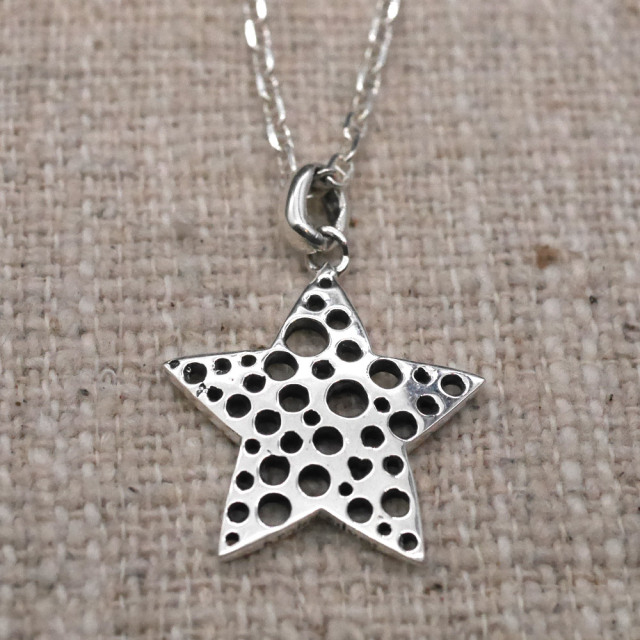 星モチーフ　シルバーペンダント　トップ