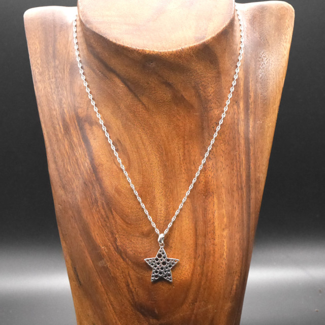 星モチーフ　シルバーペンダント　トップ