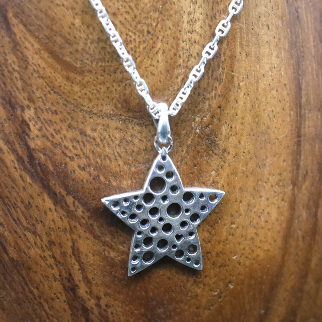星モチーフ　シルバーペンダント　トップ
