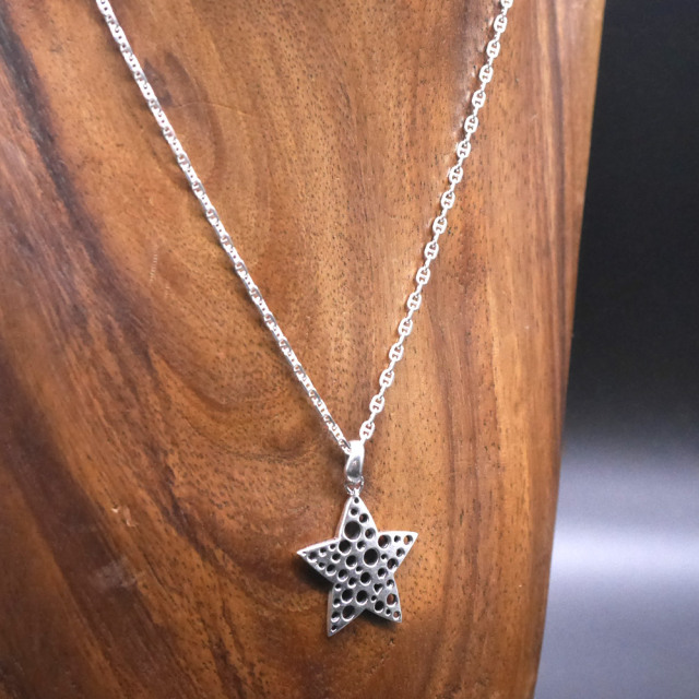 星モチーフ　シルバーペンダント　トップ