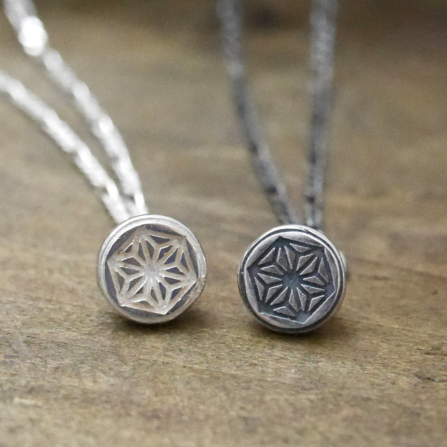 麻文様　シルバーペンダント