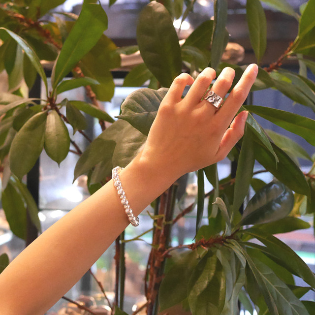 シルバービーズ　ブレスレット