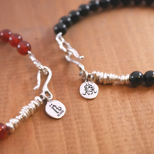 アンティーク　カーネリア銀細工ブレスレット　ー3 wanoiro/金糸ブレスレット -わずか3g！技術が詰め込まれた金銀糸の