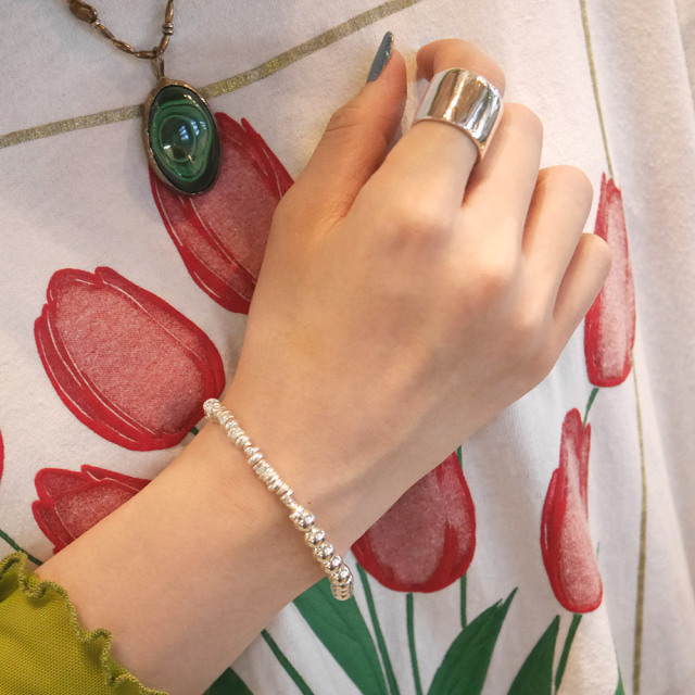 シルバービーズブレスレット  silver beads necklace