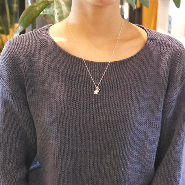 シルバー　天然石　星ペンダント