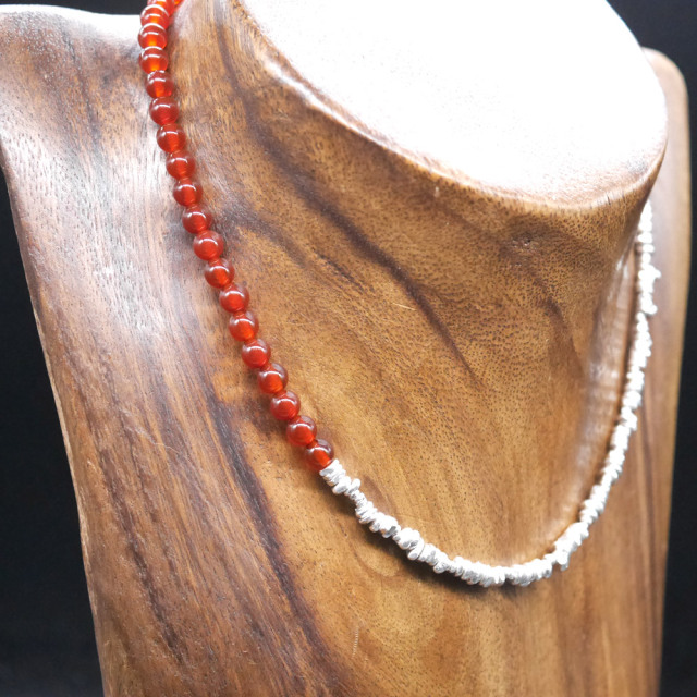 シルバービーズ×天然石ビーズネックレス  カーネリアンorオニキス