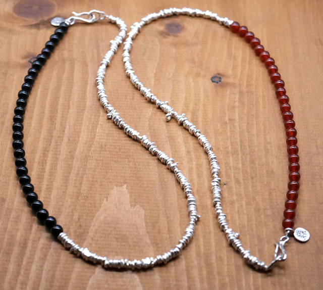 シルバービーズ×天然石ビーズネックレス  カーネリアンorオニキス