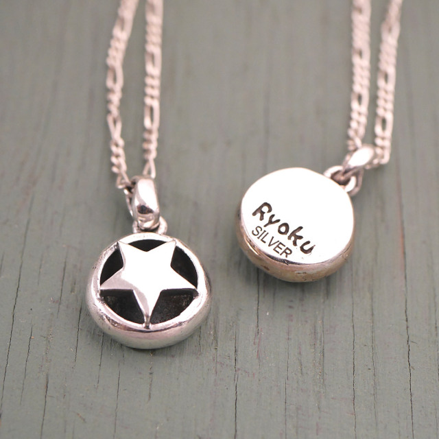 桜モチーフ　シルバーペンダント