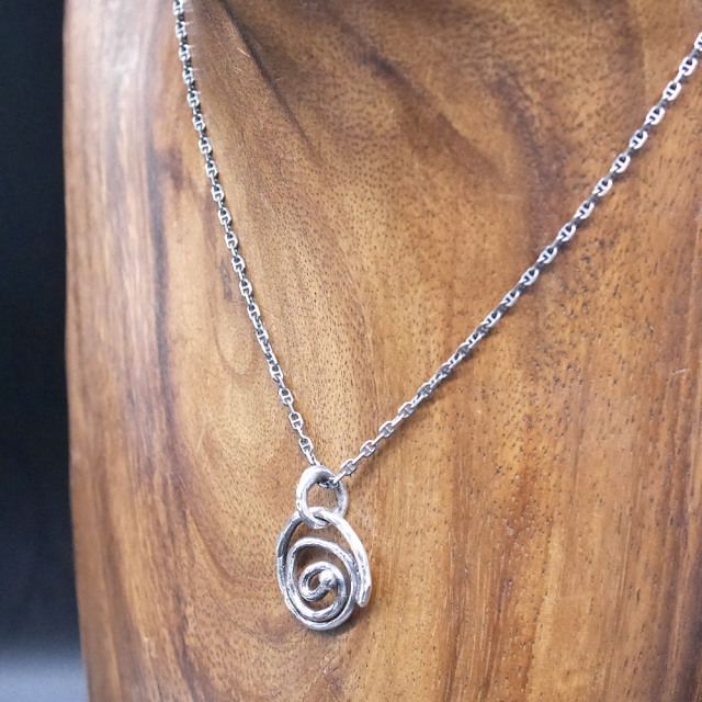 RYOKU  guruguru silver pendant top