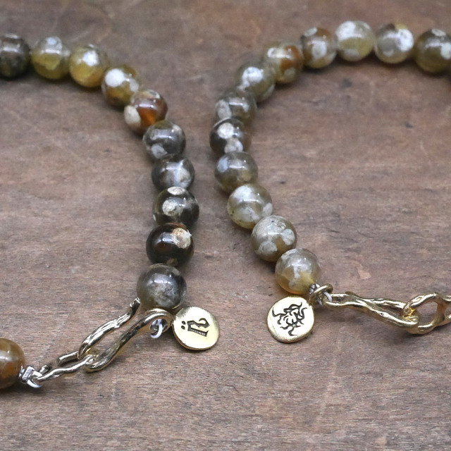 クレイジーアゲート　ビーズブレスレット　真鍮パーツ