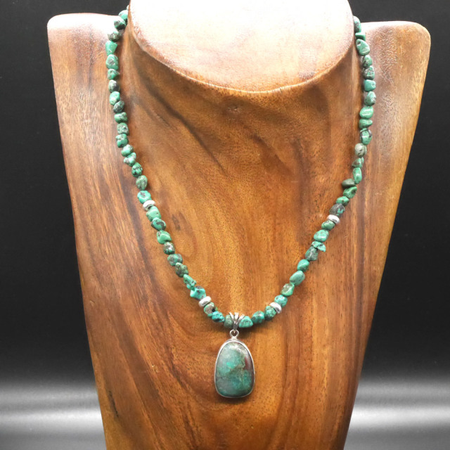 ターコイズトップ　ターコイズビーズネックレス