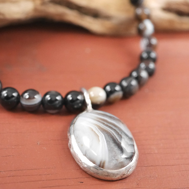 RYOKU　アゲート×シルバートップ　アイアゲートビーズ　天然石ネックレス1点モノ