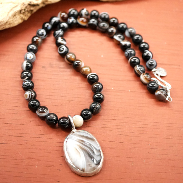 RYOKU　アゲート×シルバートップ　アイアゲートビーズ　天然石ネックレス1点モノ