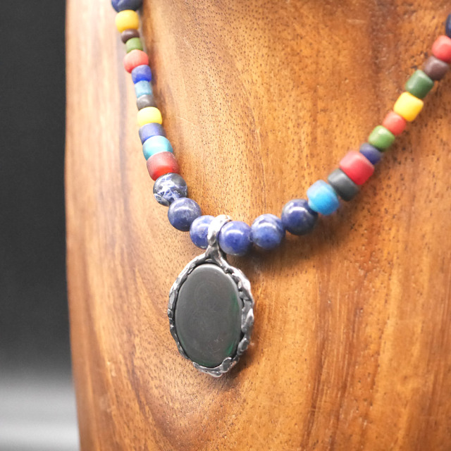 RYOKU　マラカイト×シルバートップ　ソーダーライト＆アンティークビーズ　天然石ネックレス1点モノ