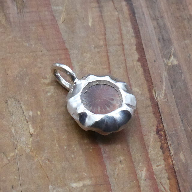 天然石ペンダントトップ　シルバー　フォシルコーラル ryoku りょく