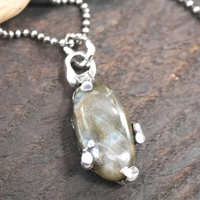 RYOKU ラブラドライト×シルバー　天然石ペンダントトップ　1点モノ