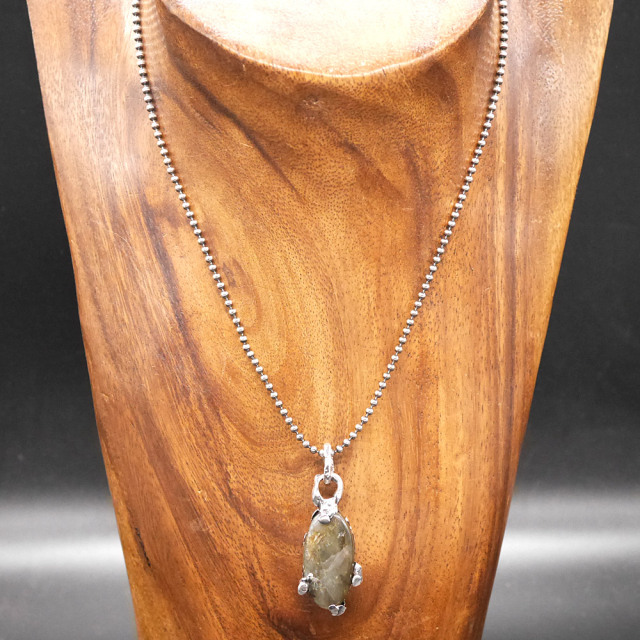 RYOKU ラブラドライト×シルバー　天然石ペンダントトップ　1点モノ