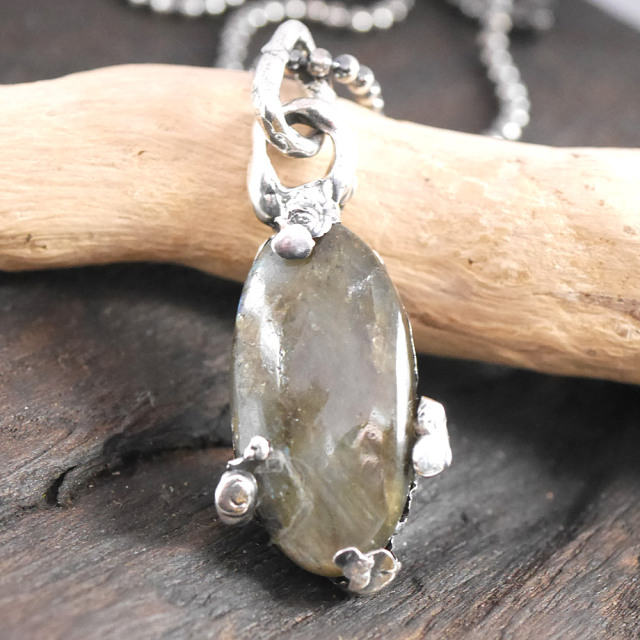 RYOKU ラブラドライト×シルバー　天然石ペンダントトップ　1点モノ