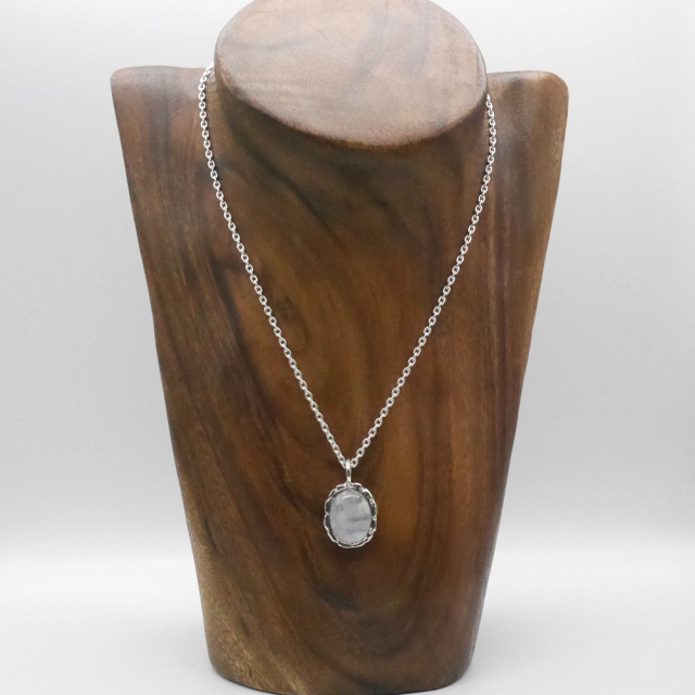 天然石ペンダントトップ　シルバー　レインボームーンストーン