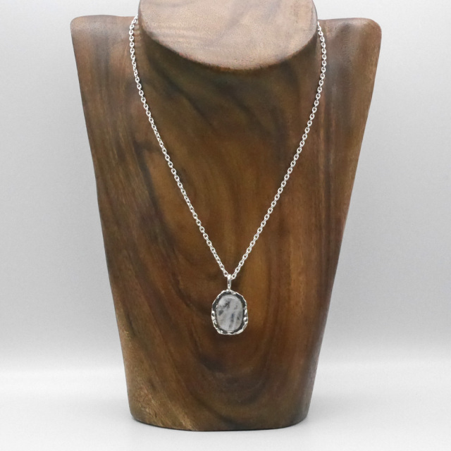 天然石ペンダントトップ　シルバー　レインボームーンストーン ryoku りょく