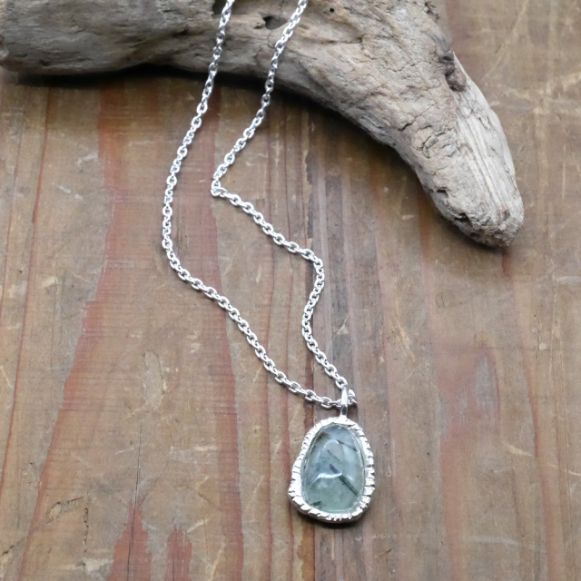 天然石ペンダントトップ　シルバー　プレナイト ryoku りょく